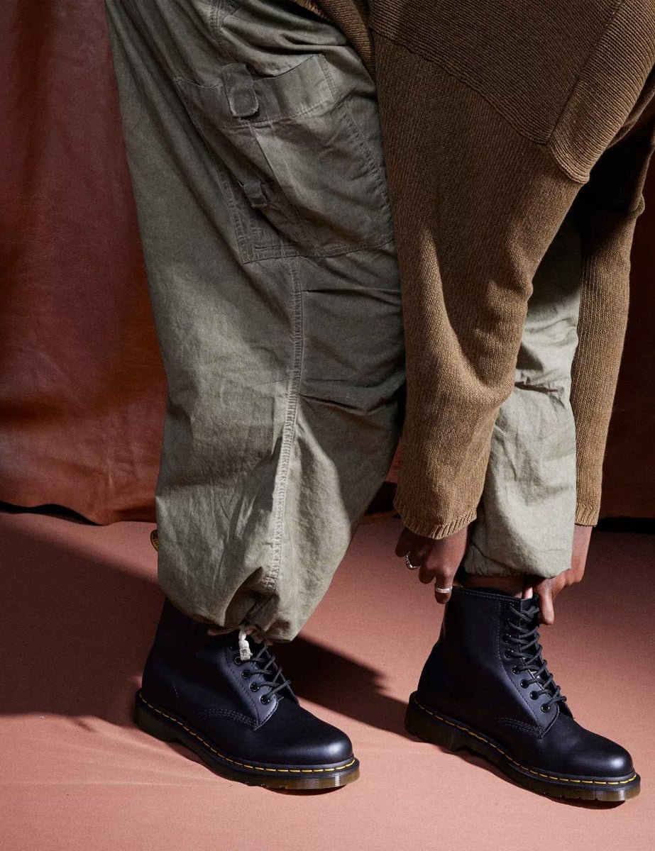 anfibio 1460 black smooth - dr martens - anfibio