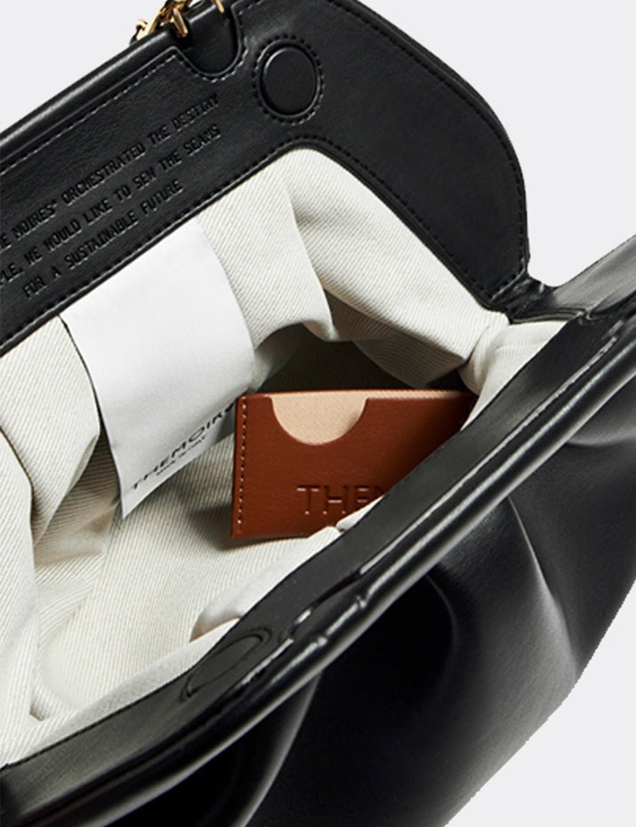 bag tia vegan black - the moire - clutch
