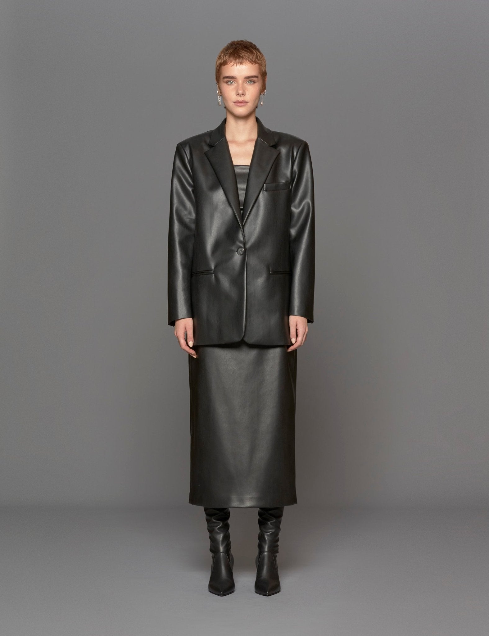 giacca ecopelle over nero - blufrida - blazer