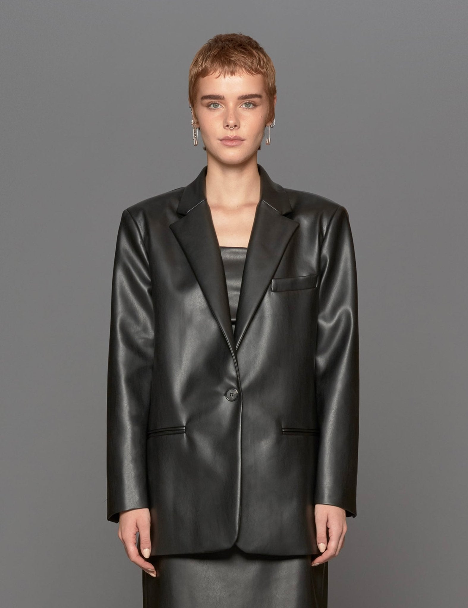 giacca ecopelle over nero - blufrida - blazer