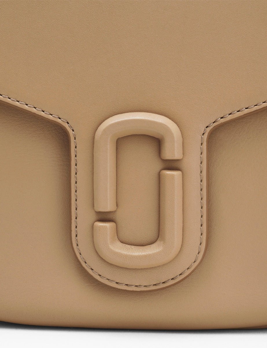 large saddle bag camel - marc jacobs - clutch