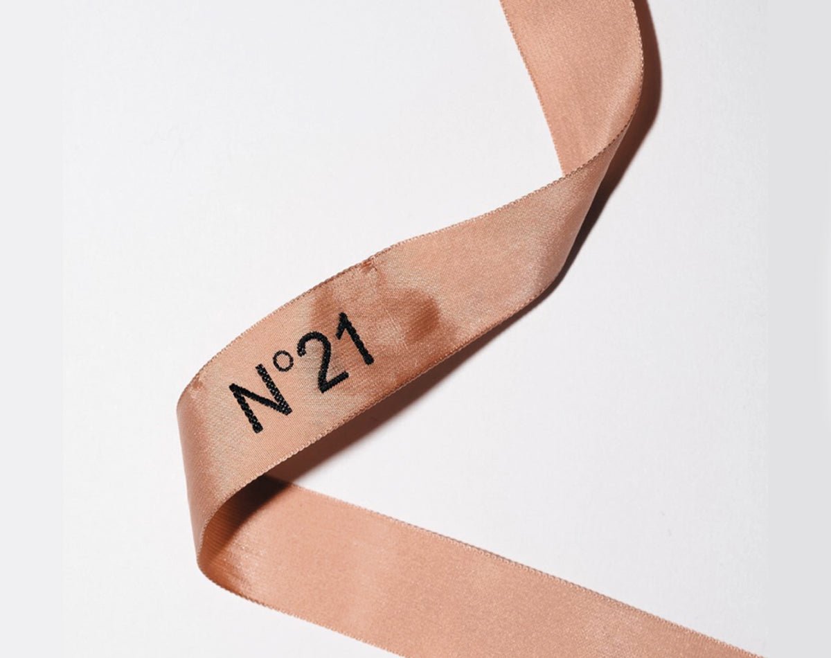 N21 Alessandro Dell'Acqua, storia di un designer visionario - Frida SRL