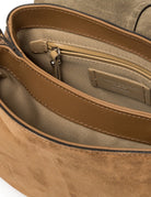 borsa suede helena round studs caramel - gianni chiarini - clutch