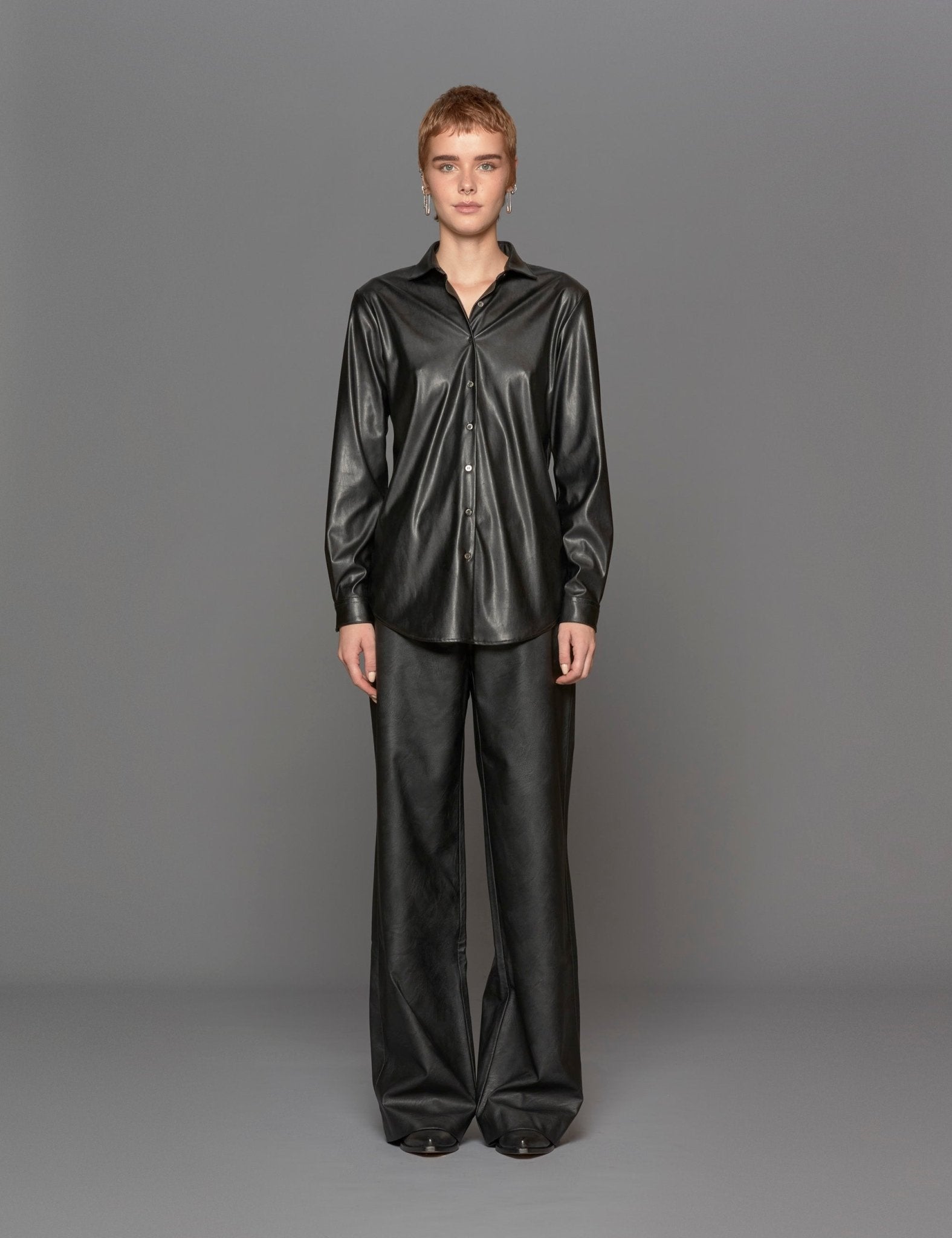 camicia ecopelle nero - blufrida - camicia manica lunga