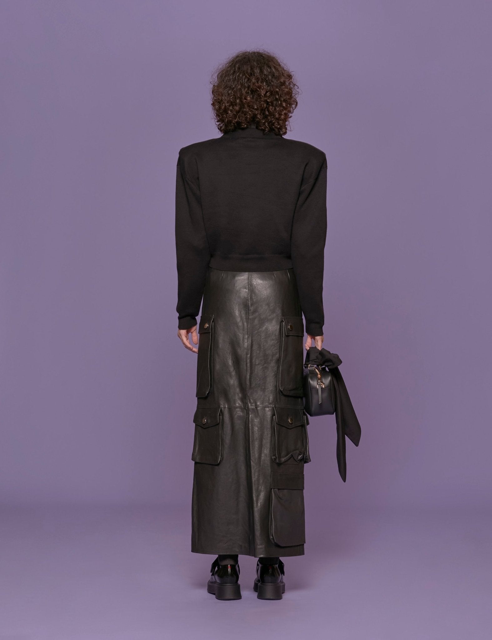 cardigan nero logo - rotate - cardigan