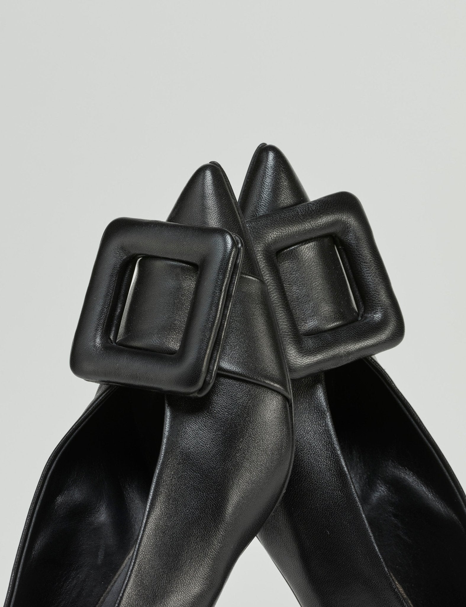 decollete punta fibbia nero - halmanera - decollete tacco