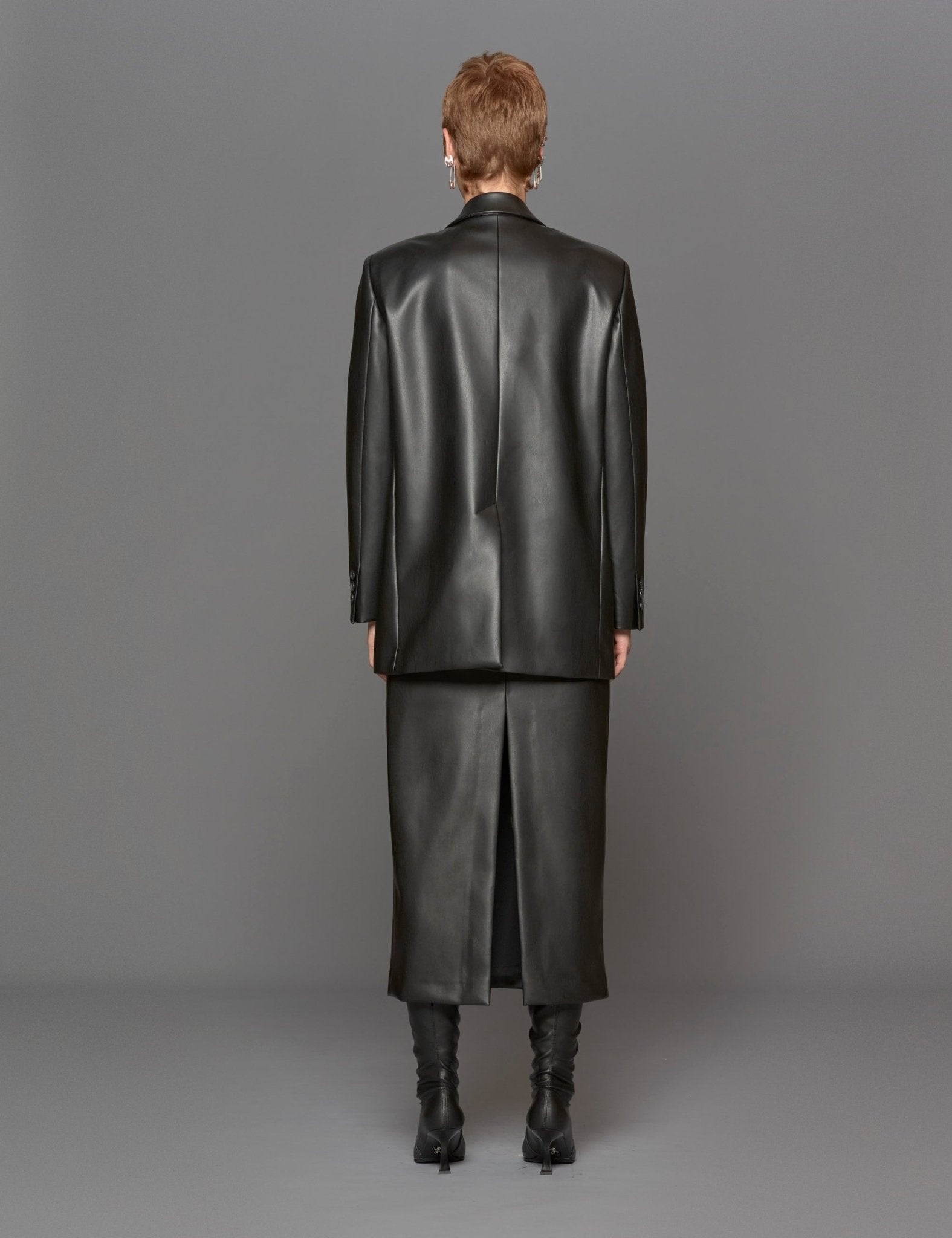 giacca ecopelle over nero - blufrida - blazer