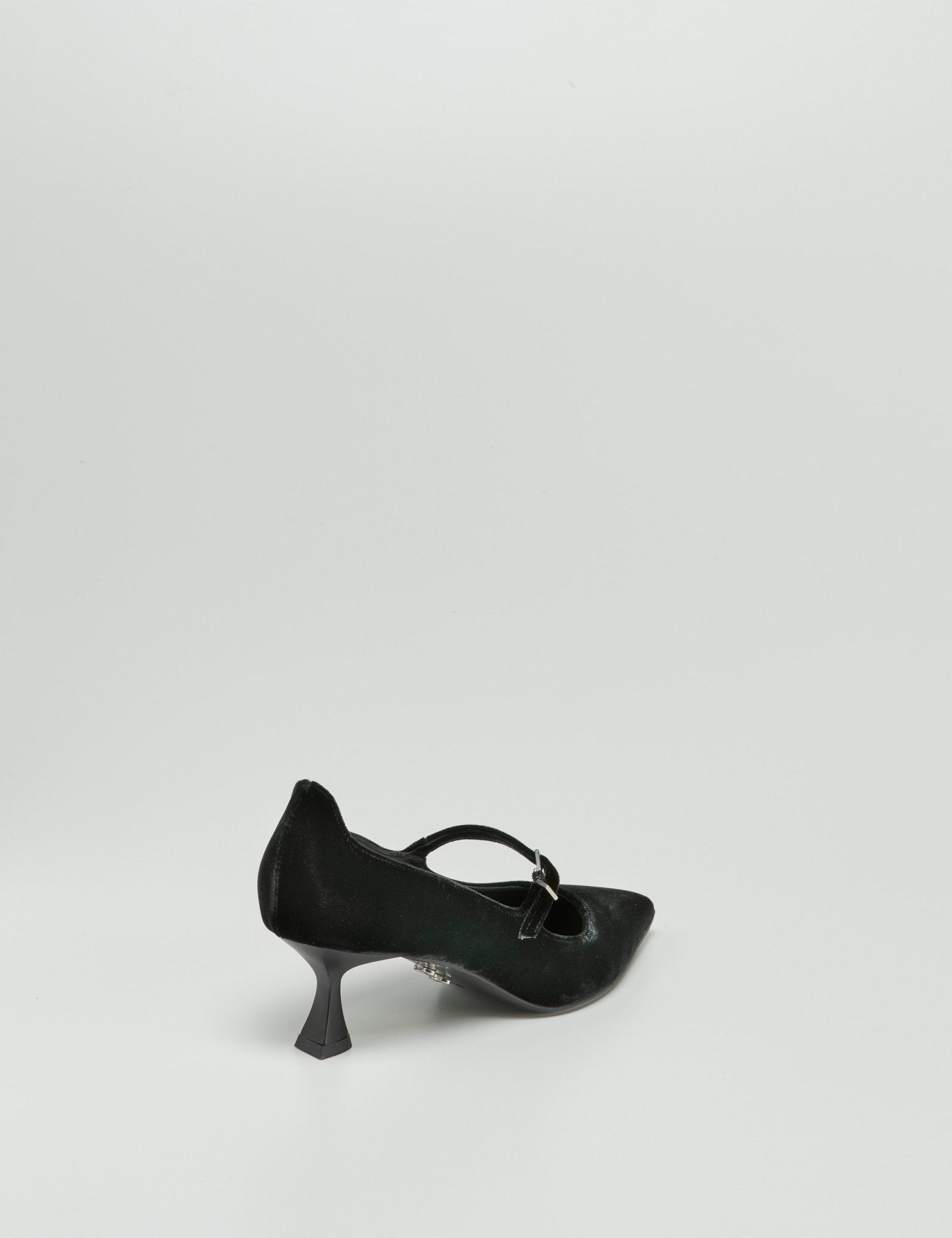 maryjane velluto nero - sergio levantesi - mary jane