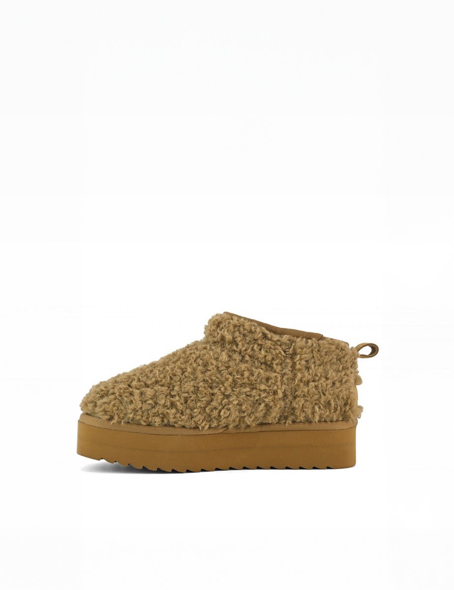 stivaletto classic platform furry biscotto - colors - stivaletto